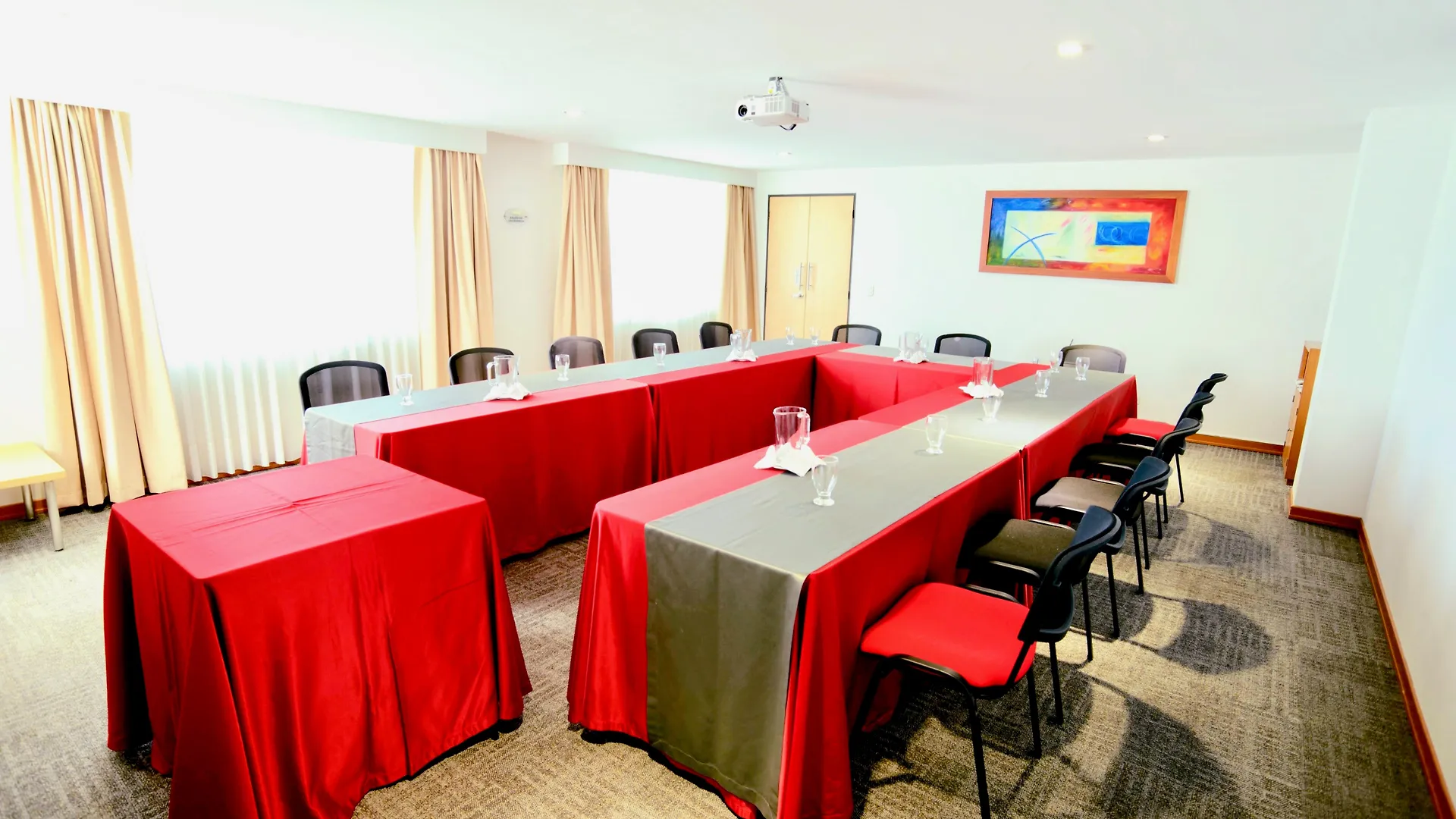 מדיין Affinity Aparta Hotel מלון דירות