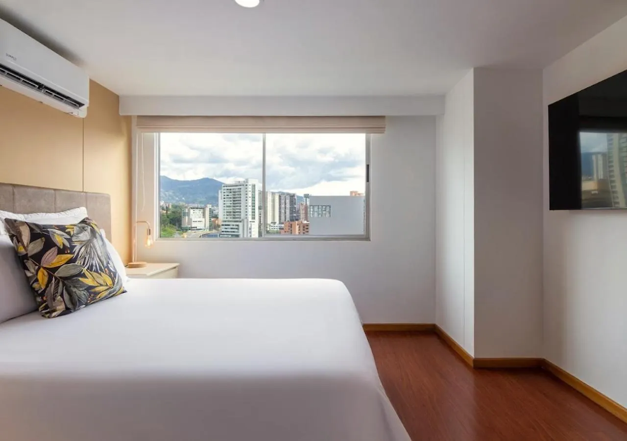 Affinity Apartahotel Medellín 4*,  Colombia