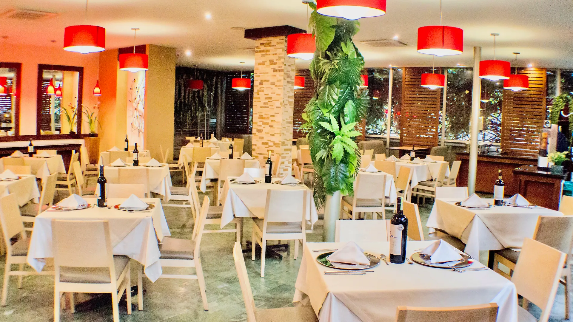 Affinity Apartahotel Medellin