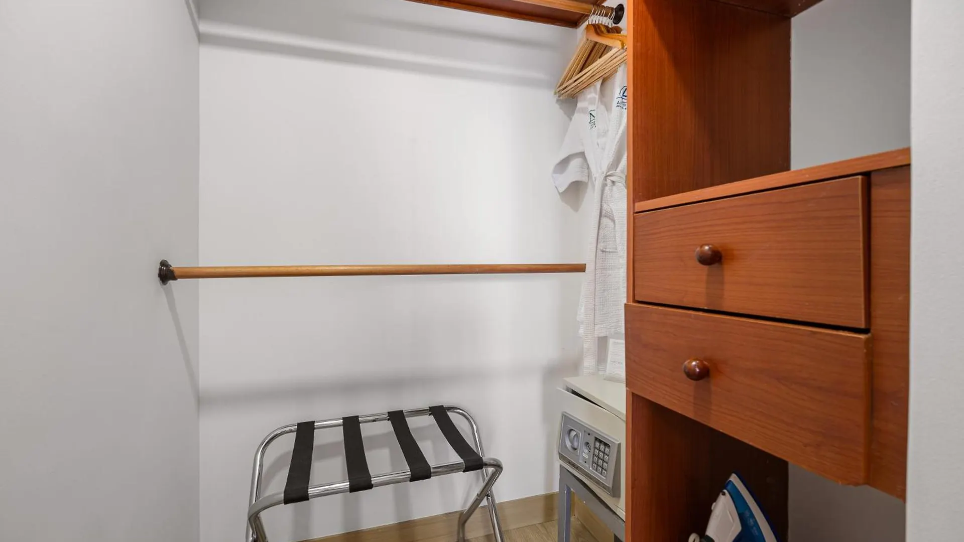 Affinity Apartahotel Medellin Colombia
